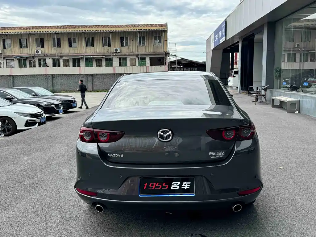 Mazda 3 Axela — миниатюра 8