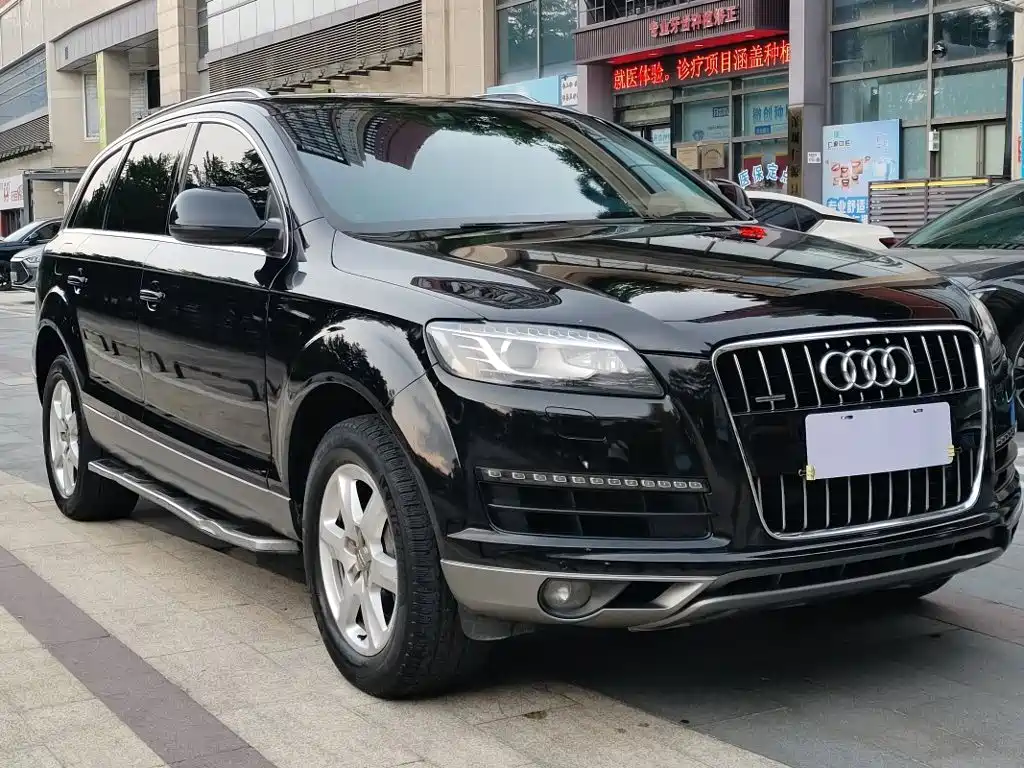 Audi Q7 — миниатюра 3