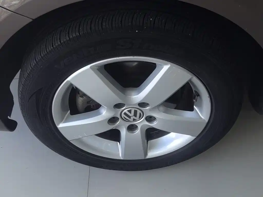 Volkswagen Touran — миниатюра 7