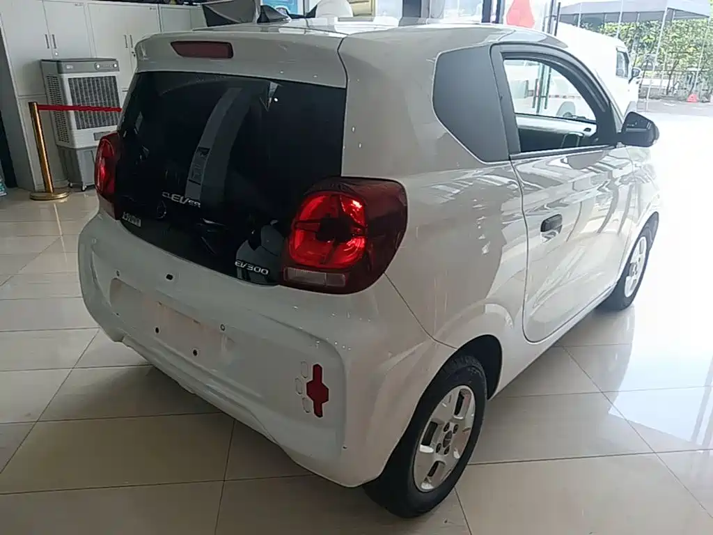 Roewe Clever — миниатюра 7