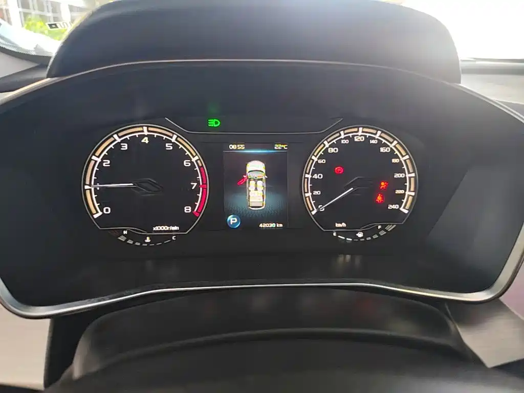 Geely Binyue — миниатюра 12