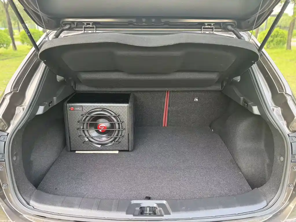Nissan Qashqai — миниатюра 18