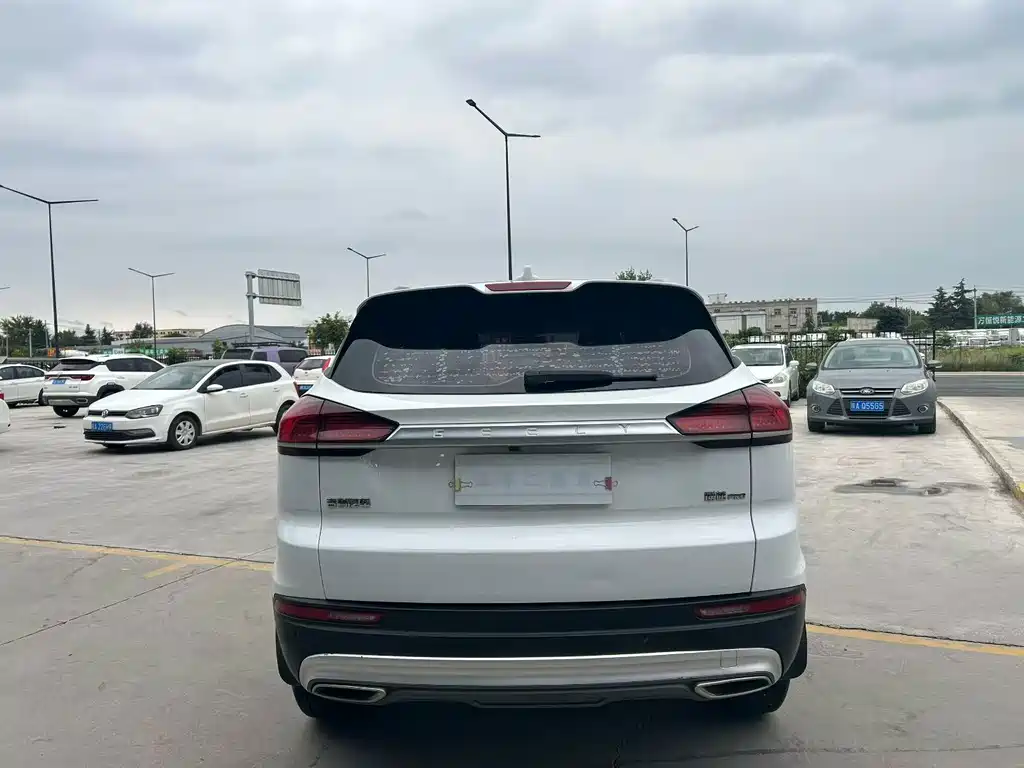 Geely Boyue — миниатюра 8