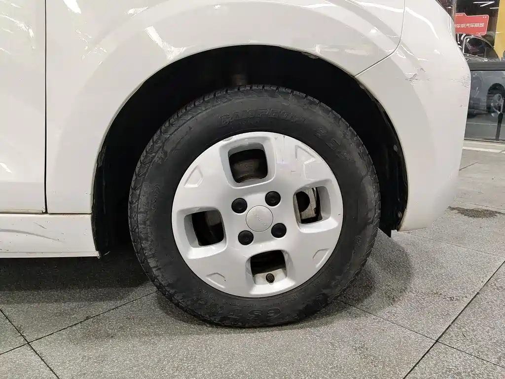 Roewe Clever — миниатюра 17