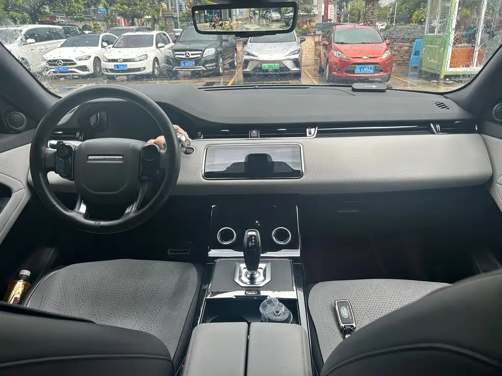 Land Rover Evoque — миниатюра 8