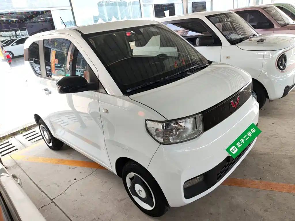 Wuling MINIEV — миниатюра 4
