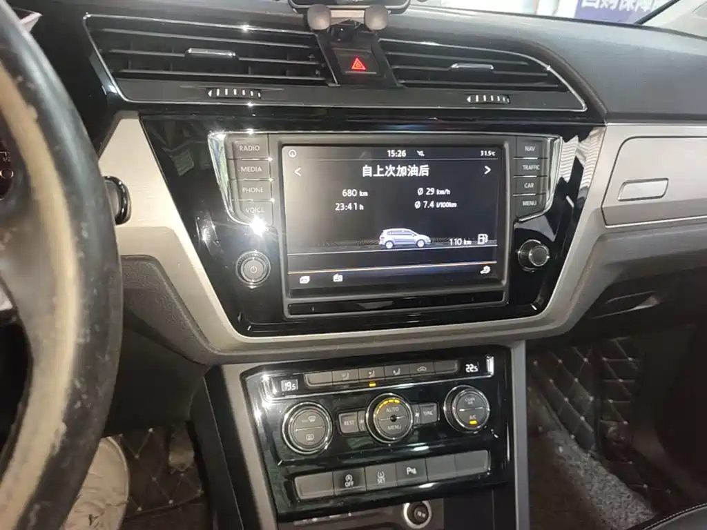 Volkswagen Touran — миниатюра 13