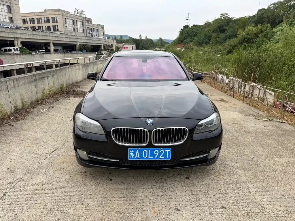 BMW 5 Series — миниатюра 2