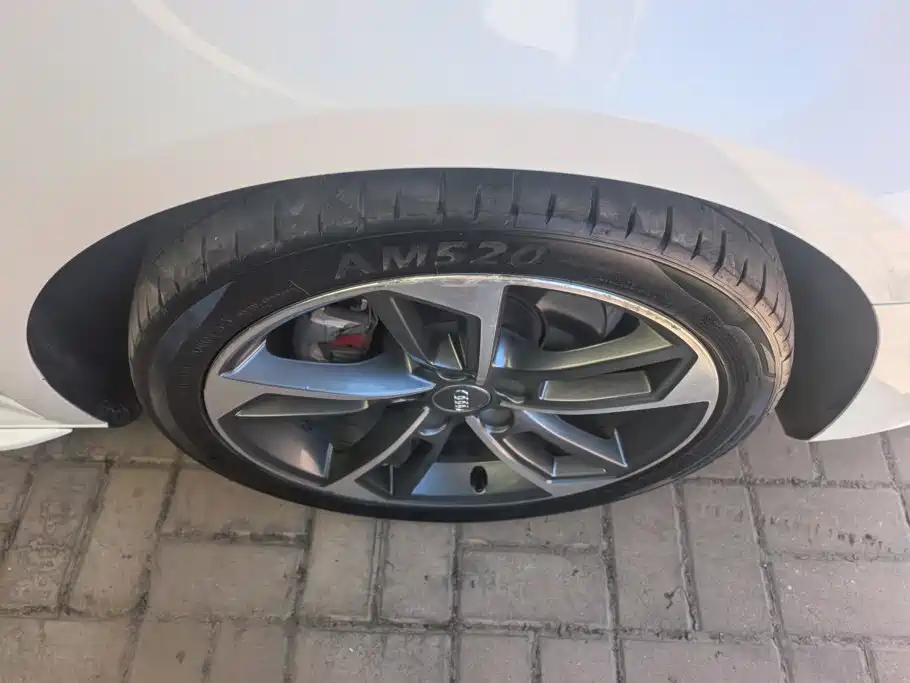 Audi A4L — миниатюра 6