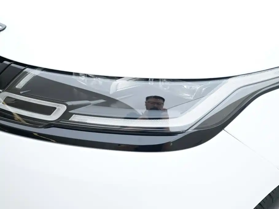 Land Rover Velar — миниатюра 13