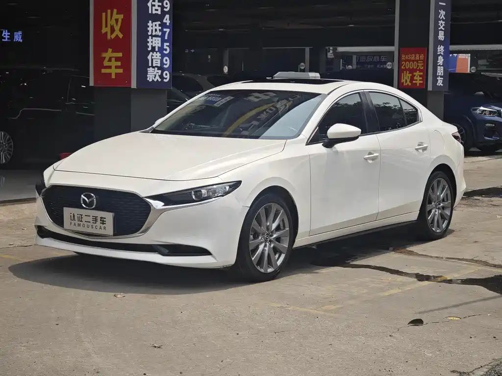 Mazda 3 Axela 2021