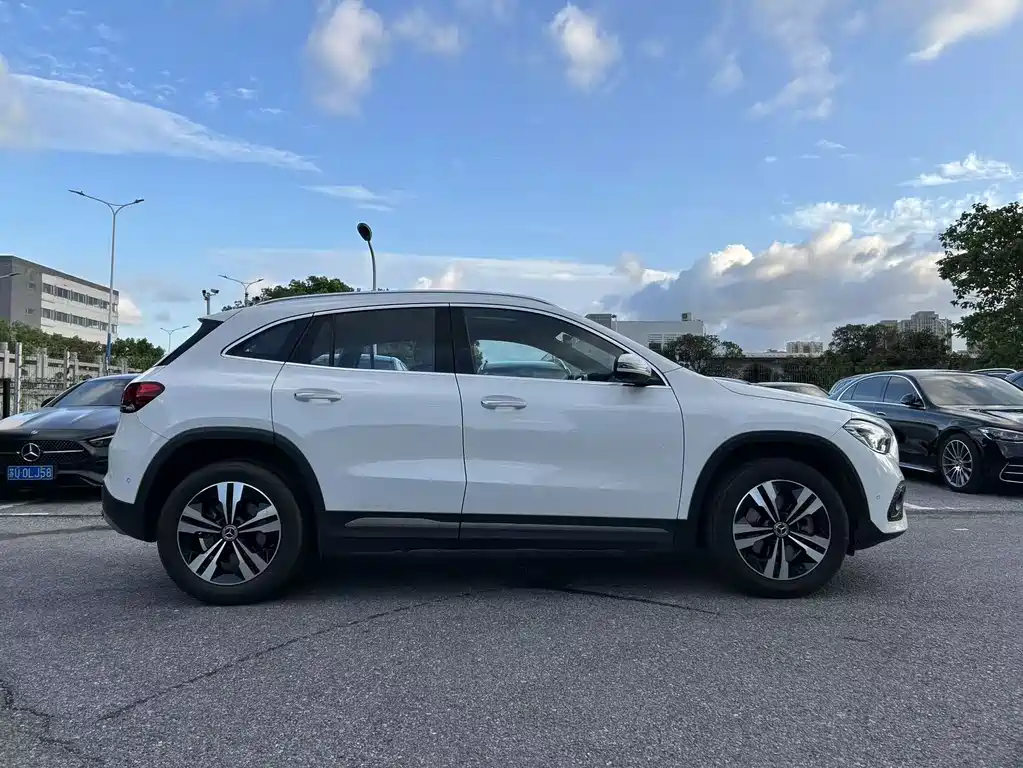 Mercedes-Benz GLA — миниатюра 4