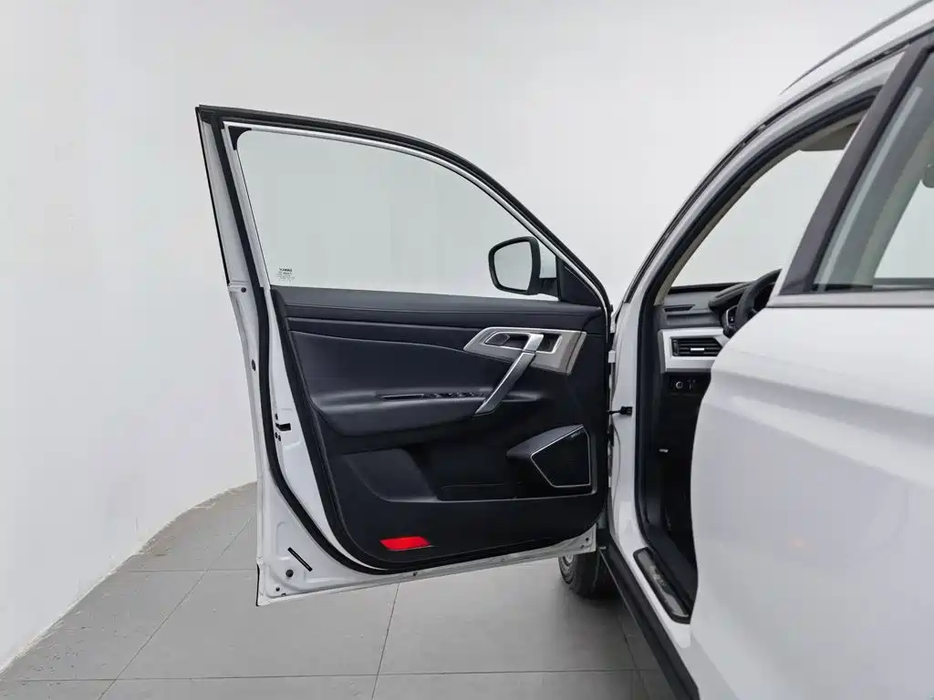 Geely Boyue — миниатюра 8