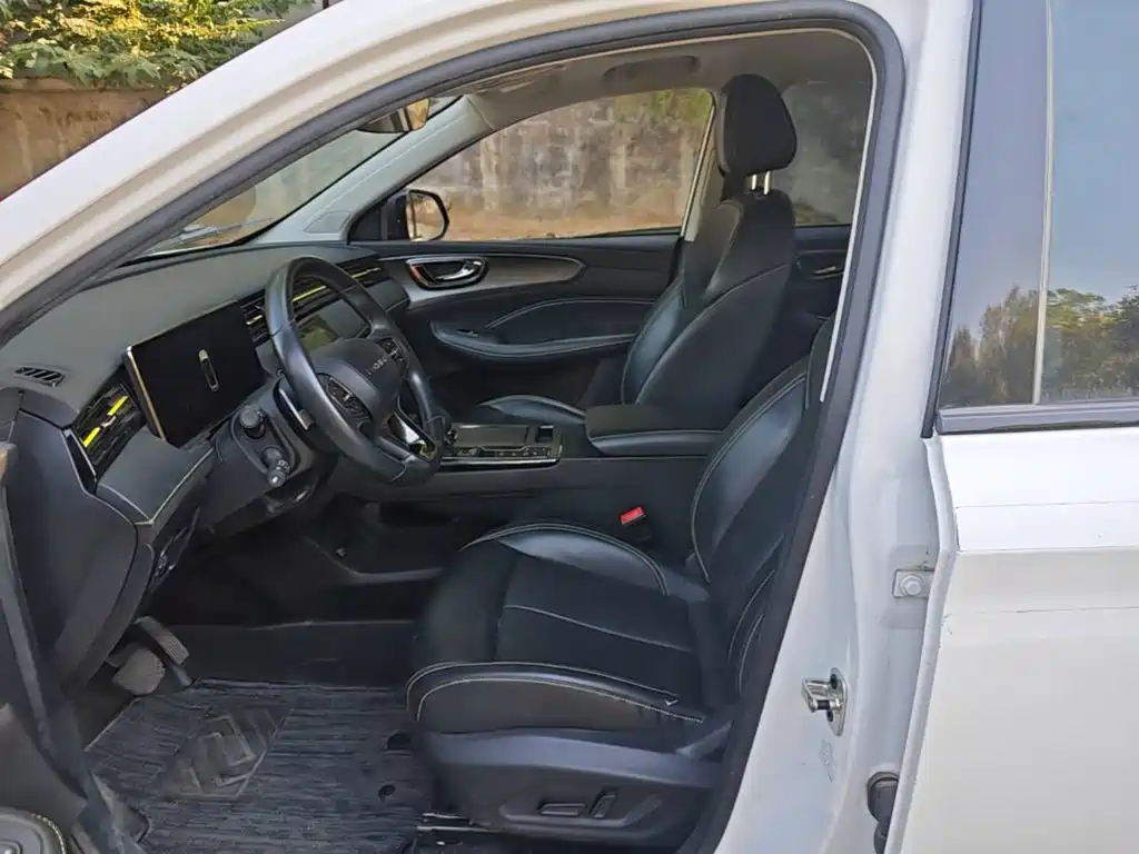 Roewe RX5 New Energy — миниатюра 15