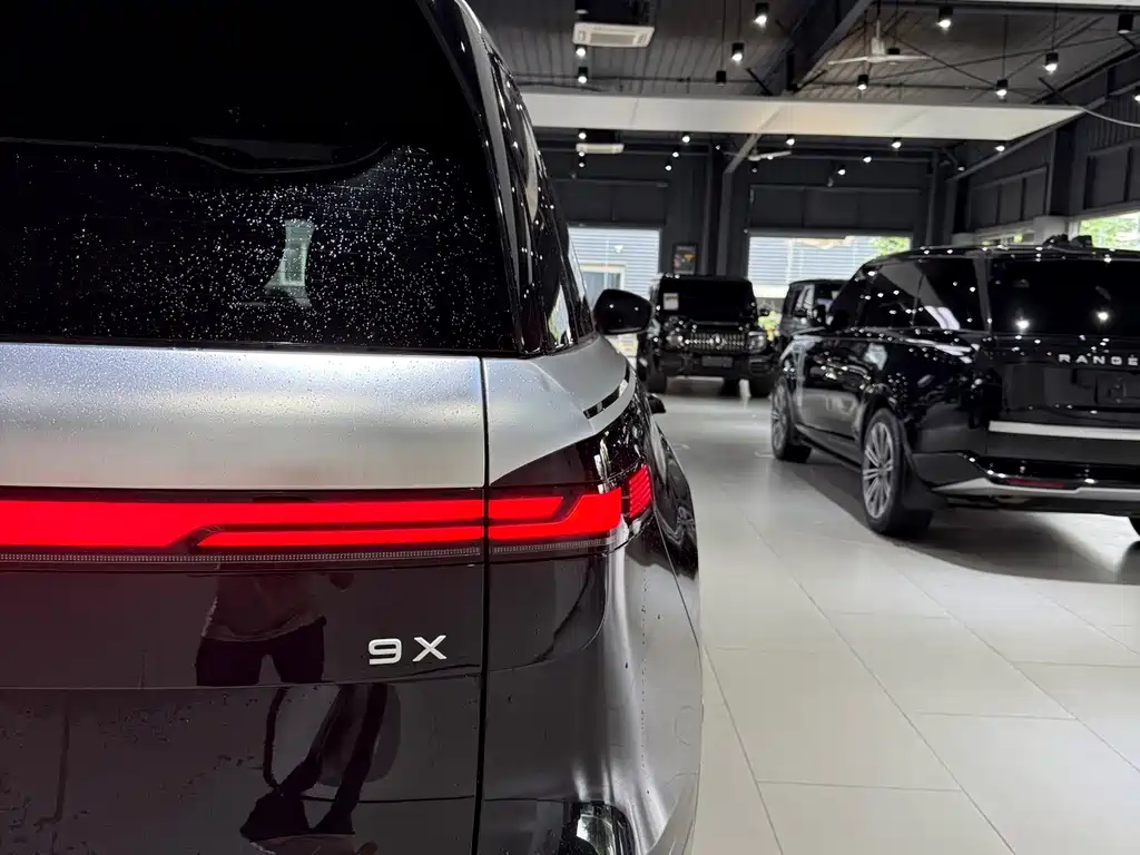 Volkswagen ID.ERA 9X — миниатюра 13