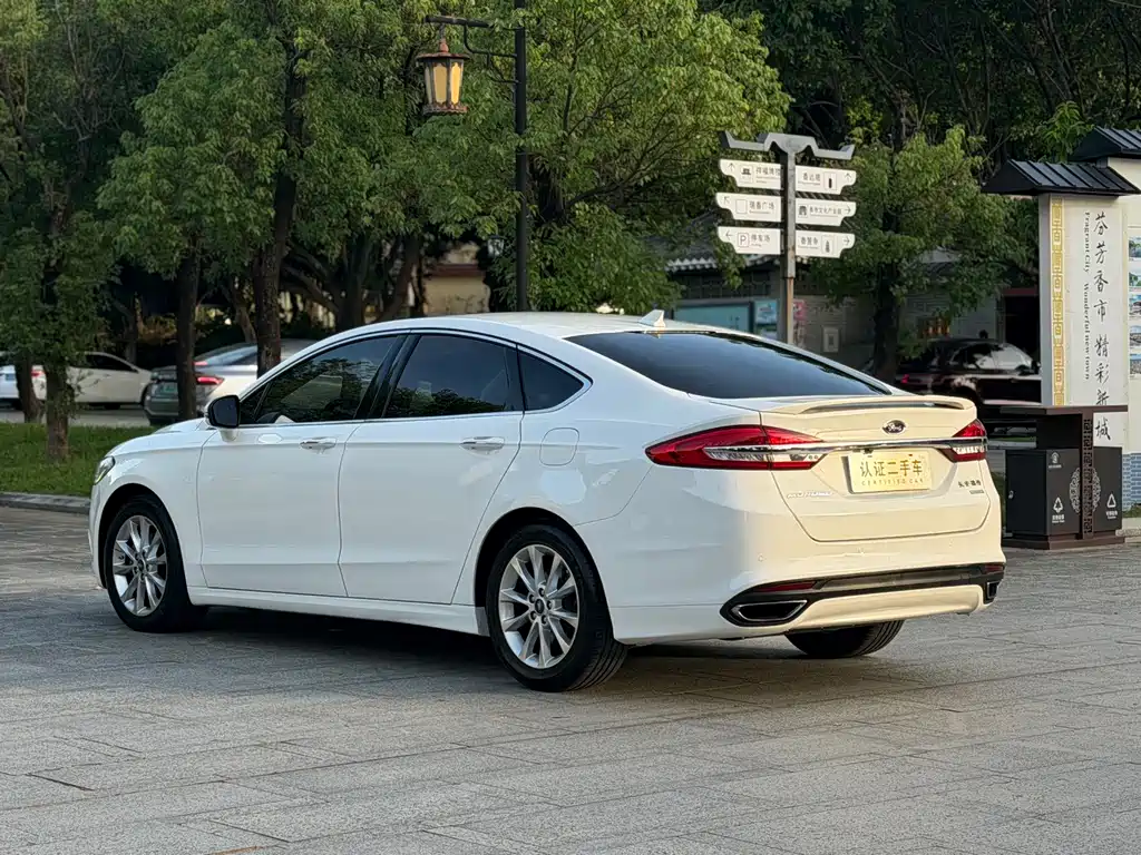Ford Mondeo — миниатюра 4