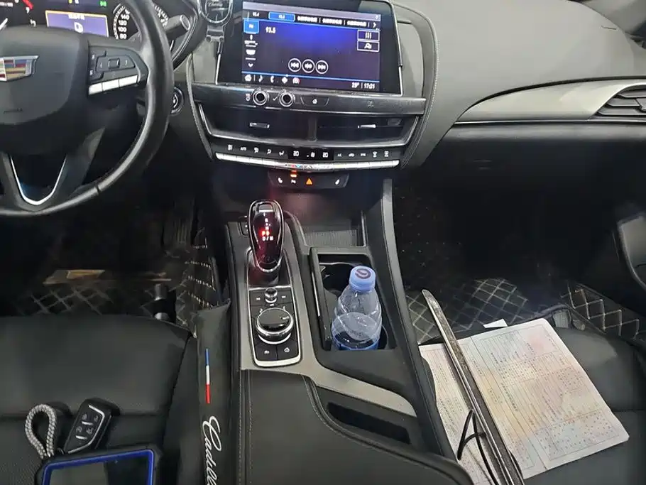 Cadillac CT5 — миниатюра 16