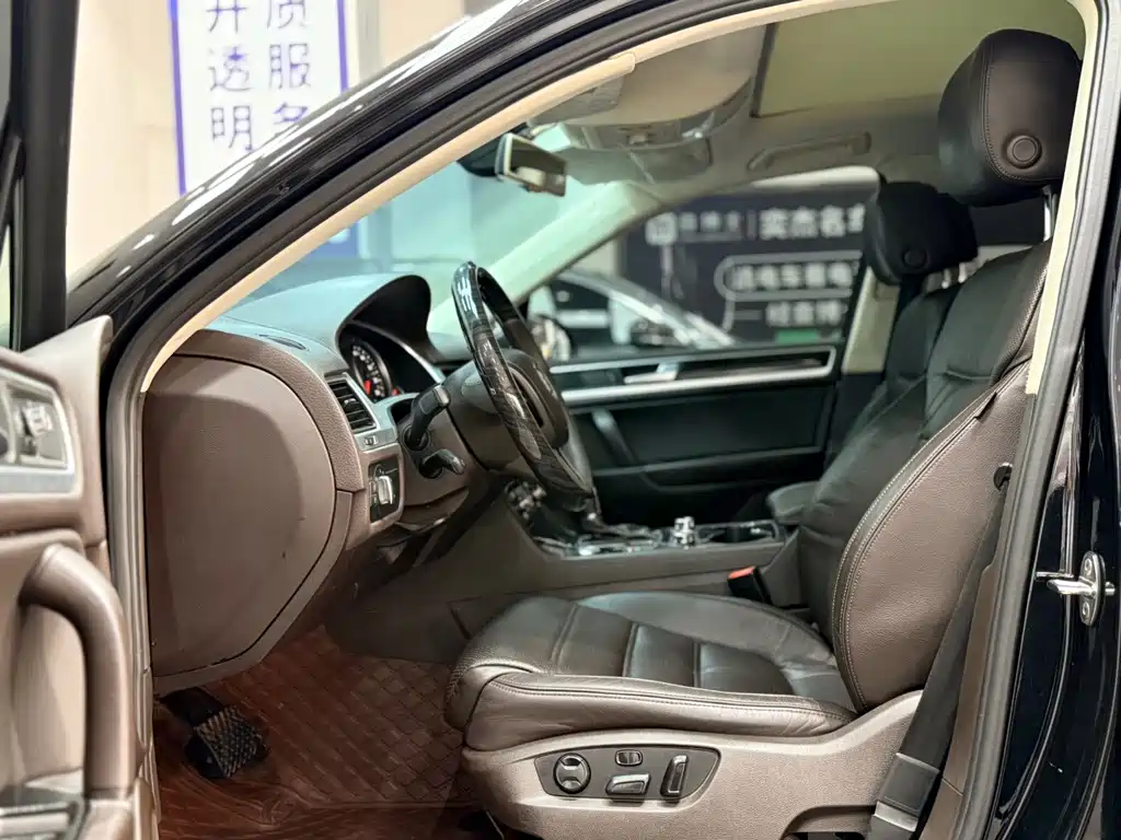 Volkswagen Touareg — миниатюра 7
