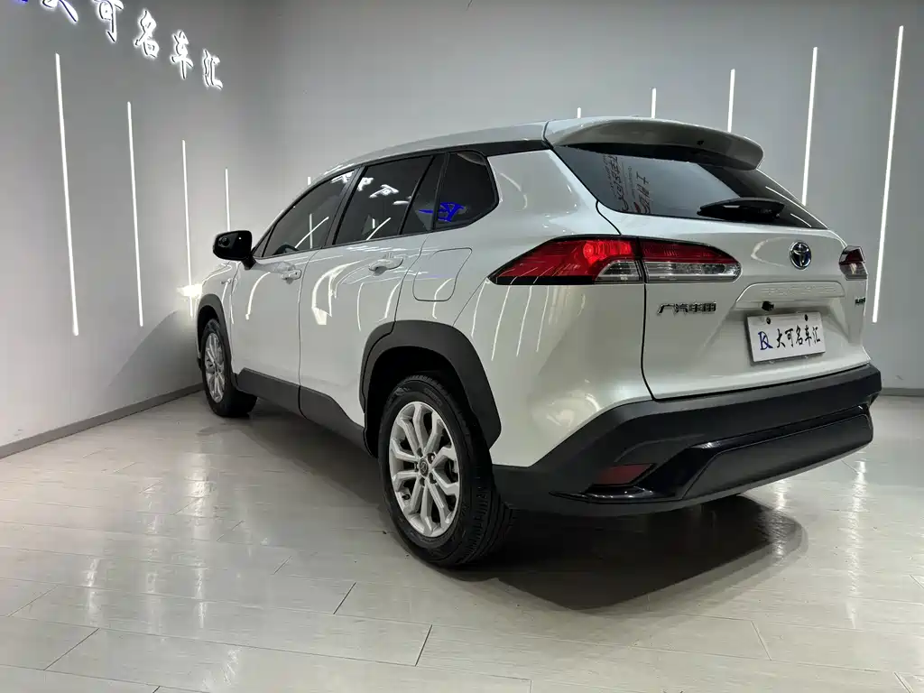 Toyota Frontlander — миниатюра 7