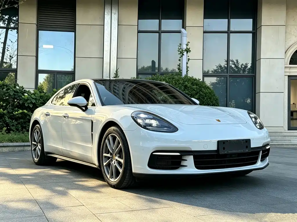 Porsche Panamera — миниатюра 3