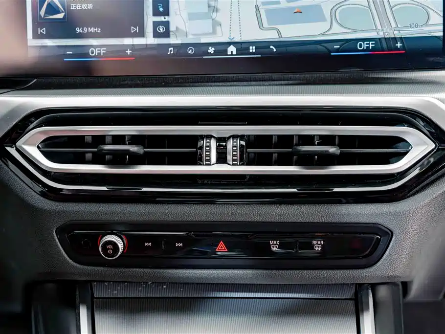 BMW i4 — миниатюра 13