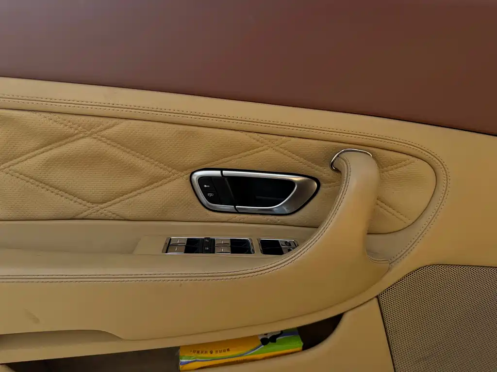 Bentley Continental — миниатюра 11