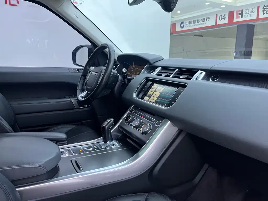 Land Rover Sport — миниатюра 7