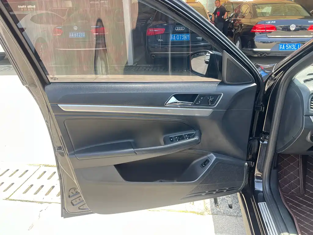 Volkswagen Lavida 2017 1.6L AT