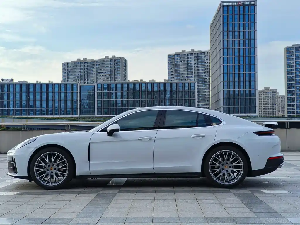 Porsche Panamera — миниатюра 4