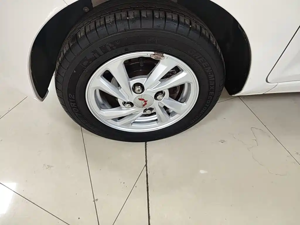 Wuling MINIEV — миниатюра 23