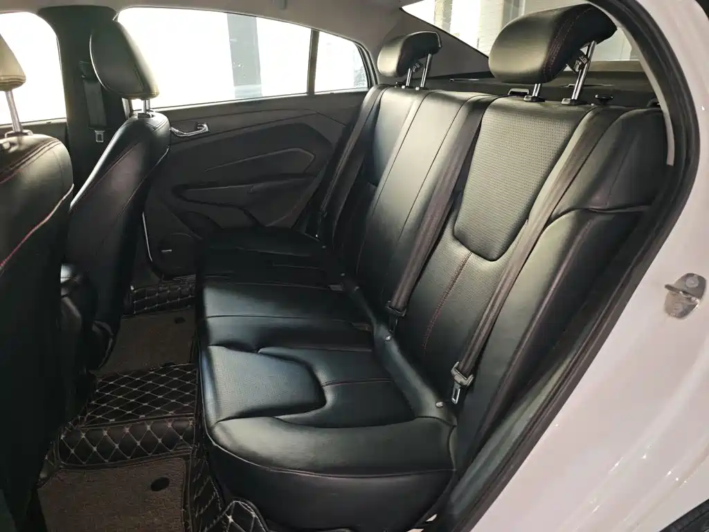 Chery Arrizo 5 — миниатюра 17