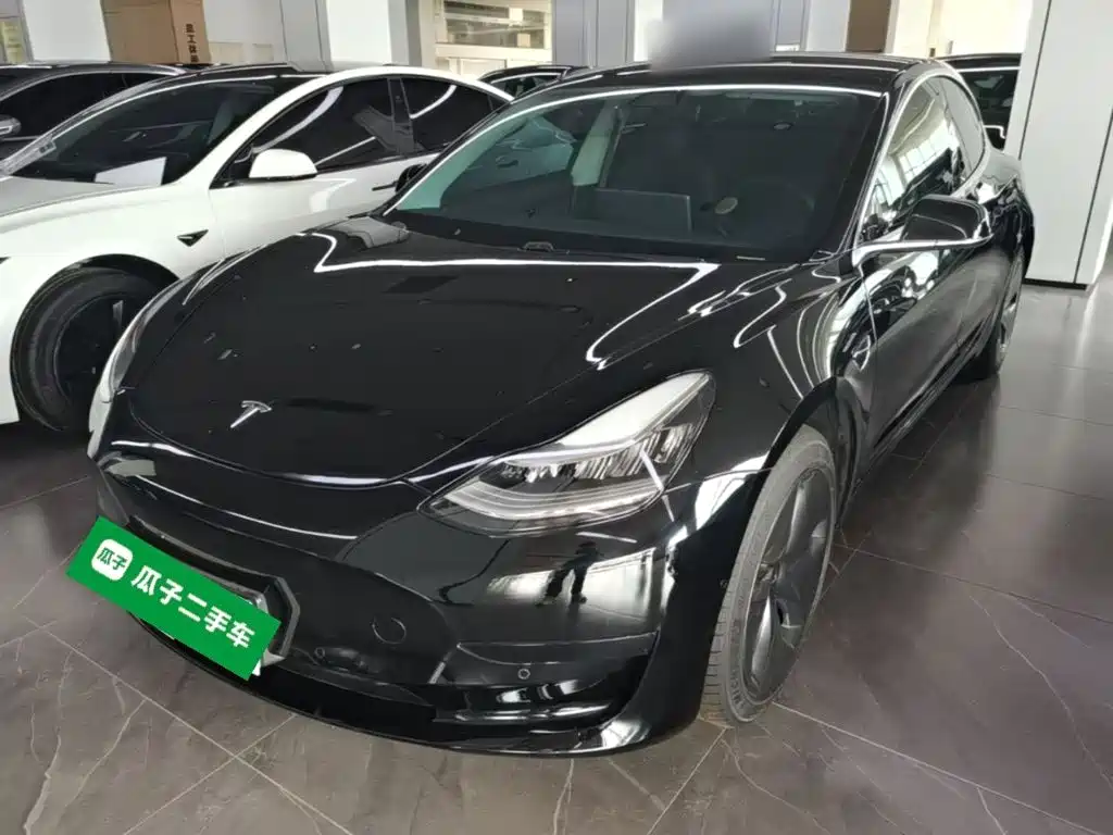 Tesla Model 3 — миниатюра 2
