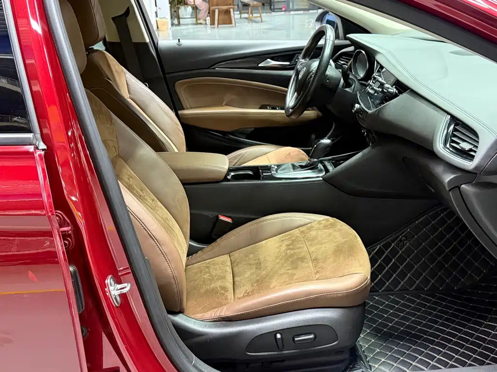 Buick Regal — миниатюра 9