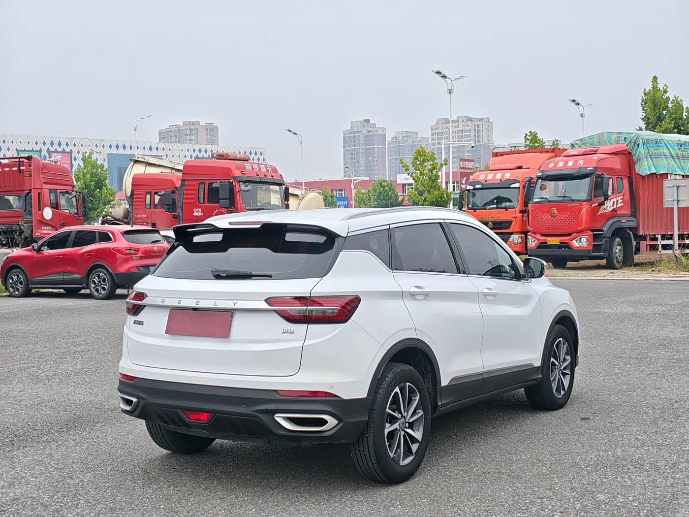 Geely Binyue 1.4 л 2021 г. Белый, пробег 33000 км