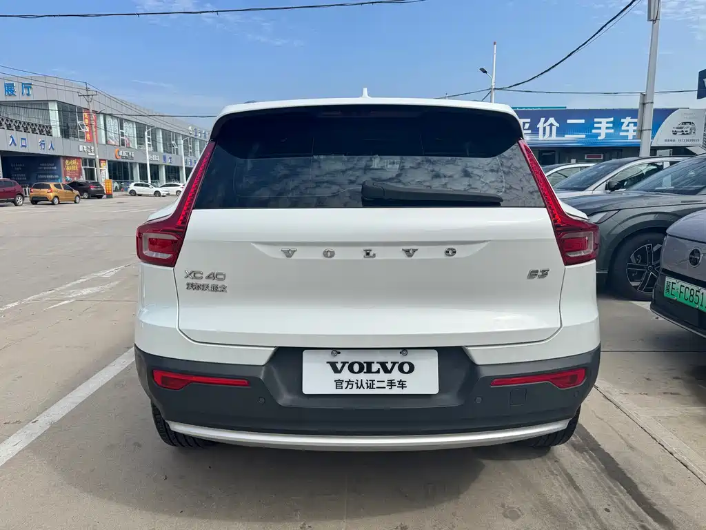 Volvo XC40 — миниатюра 4