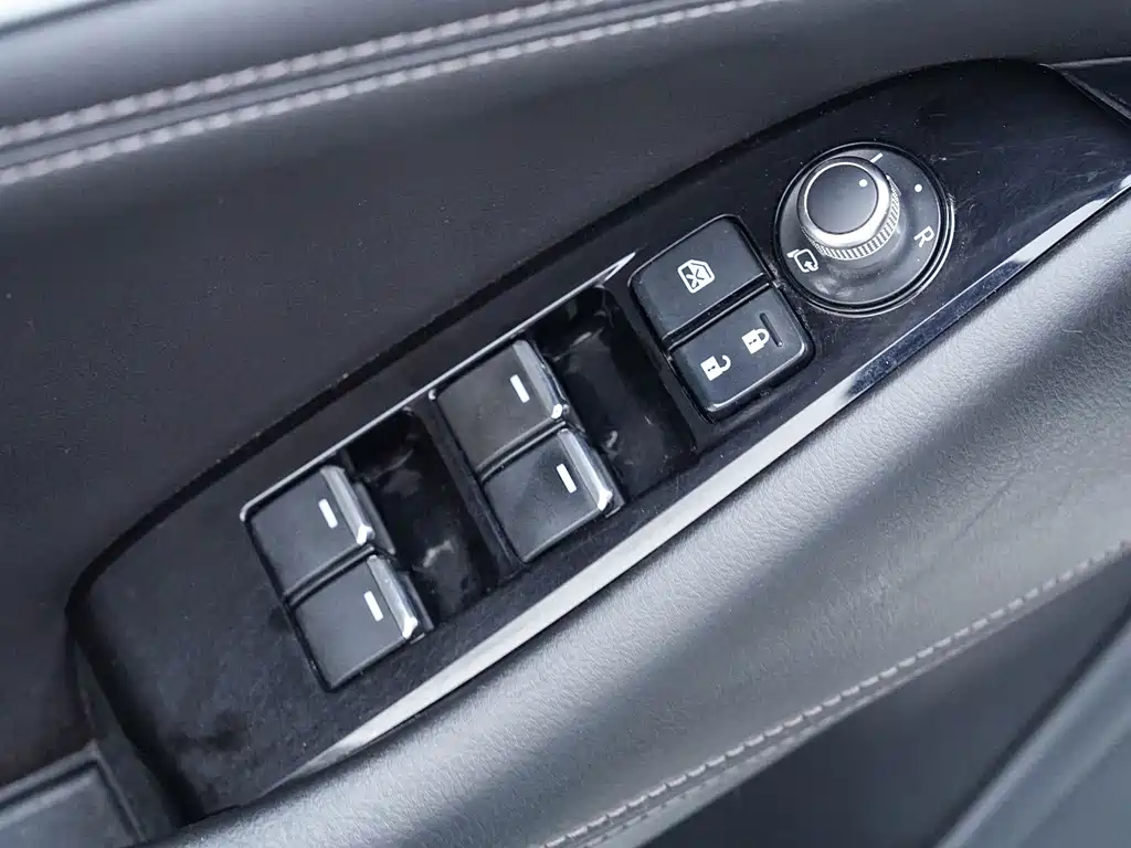 Mazda Atenza — миниатюра 13