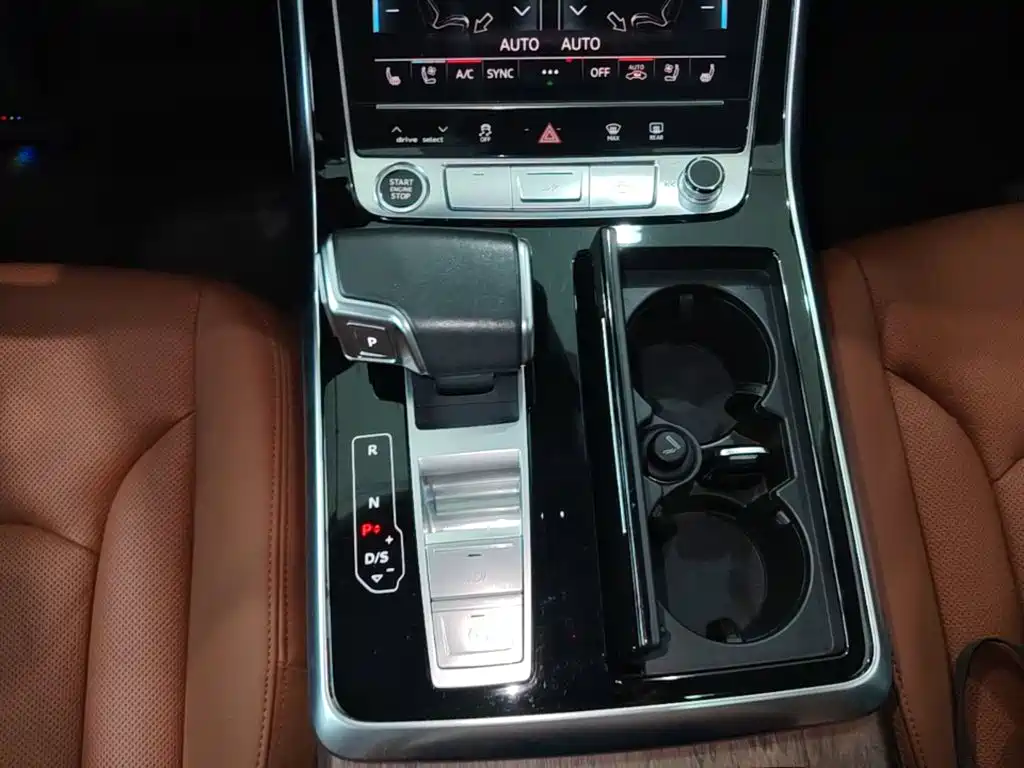 Audi Q7 — миниатюра 14