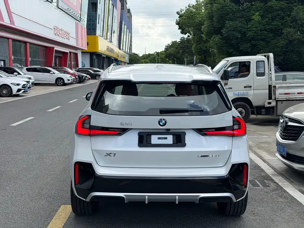 BMW X1 — миниатюра 6