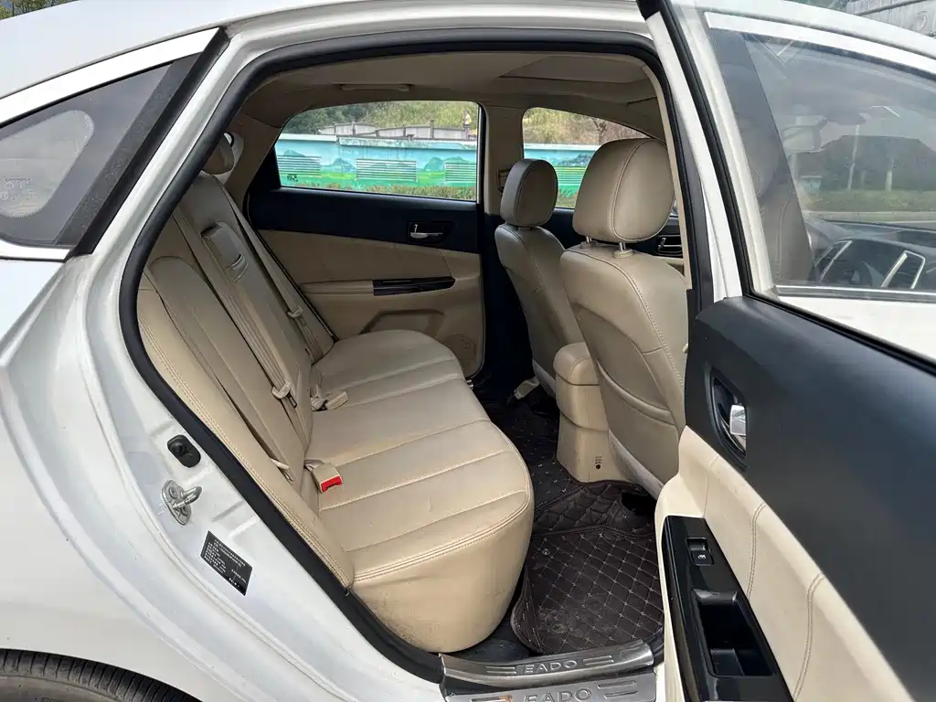 Changan Eado — миниатюра 17