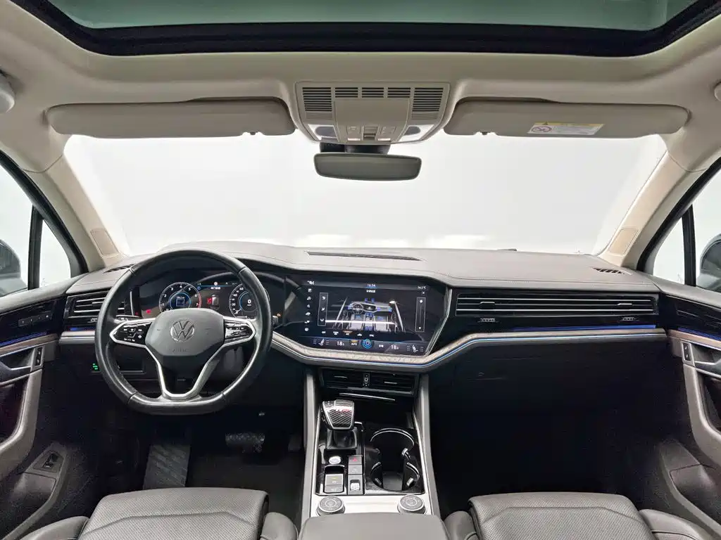 Volkswagen Touareg — миниатюра 23