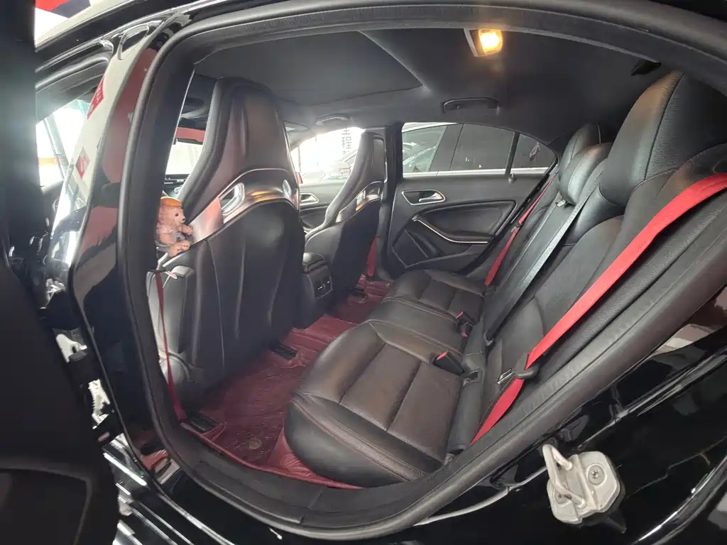 Mercedes-Benz A-Class AMG (Import) — миниатюра 3
