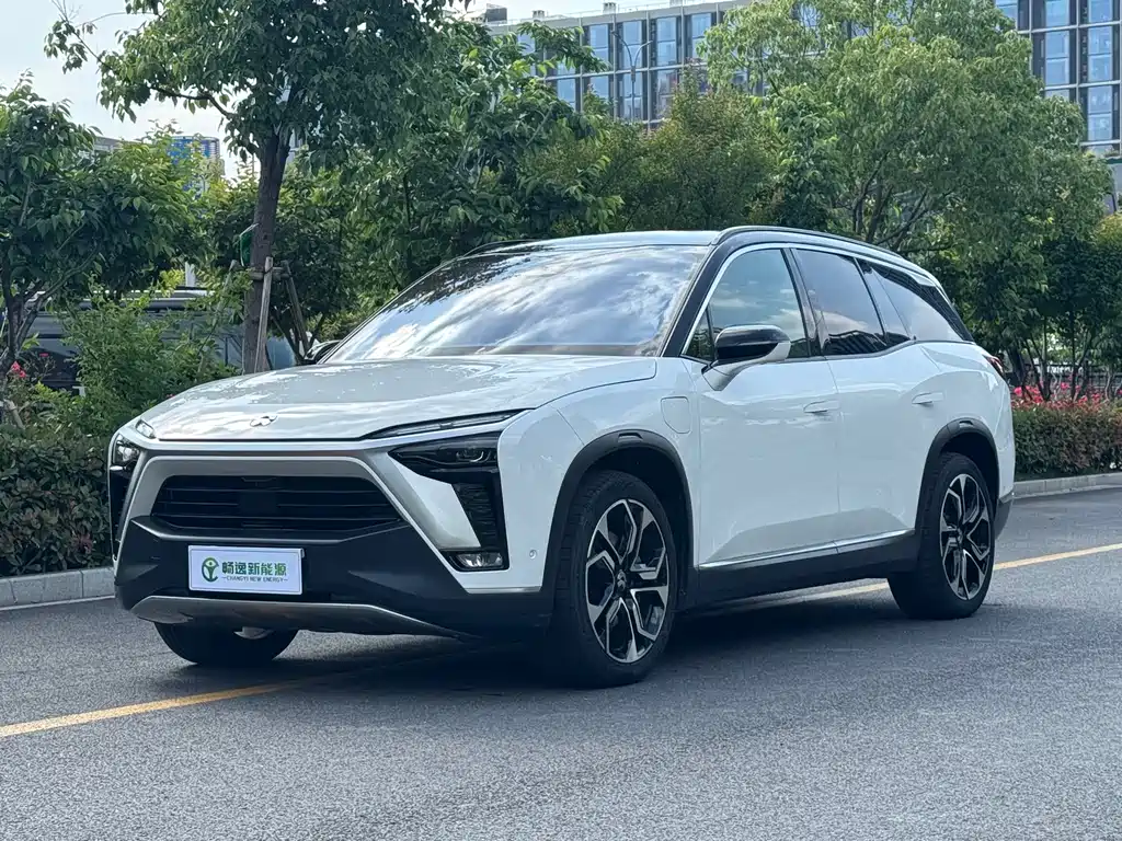 Nio ES8 2021