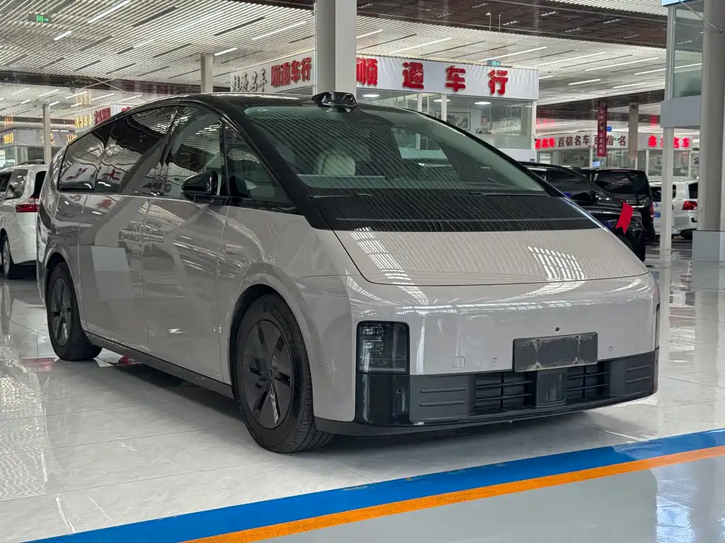 Li Auto Li MEGA — миниатюра 3