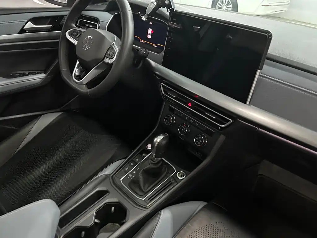 Volkswagen Lavida — миниатюра 9