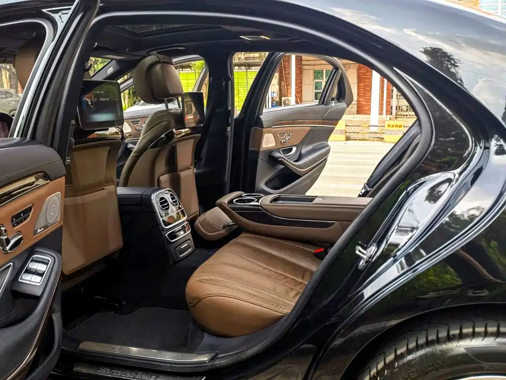 Mercedes-Benz S-Class — миниатюра 10