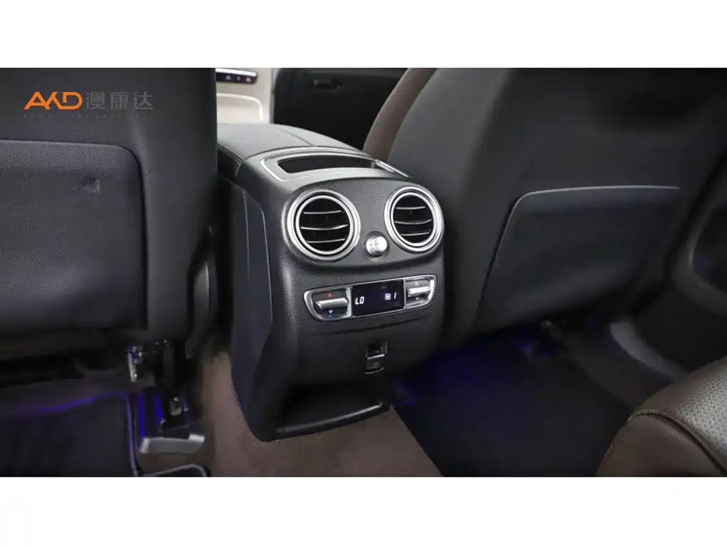 Mercedes-Benz GLC — миниатюра 9