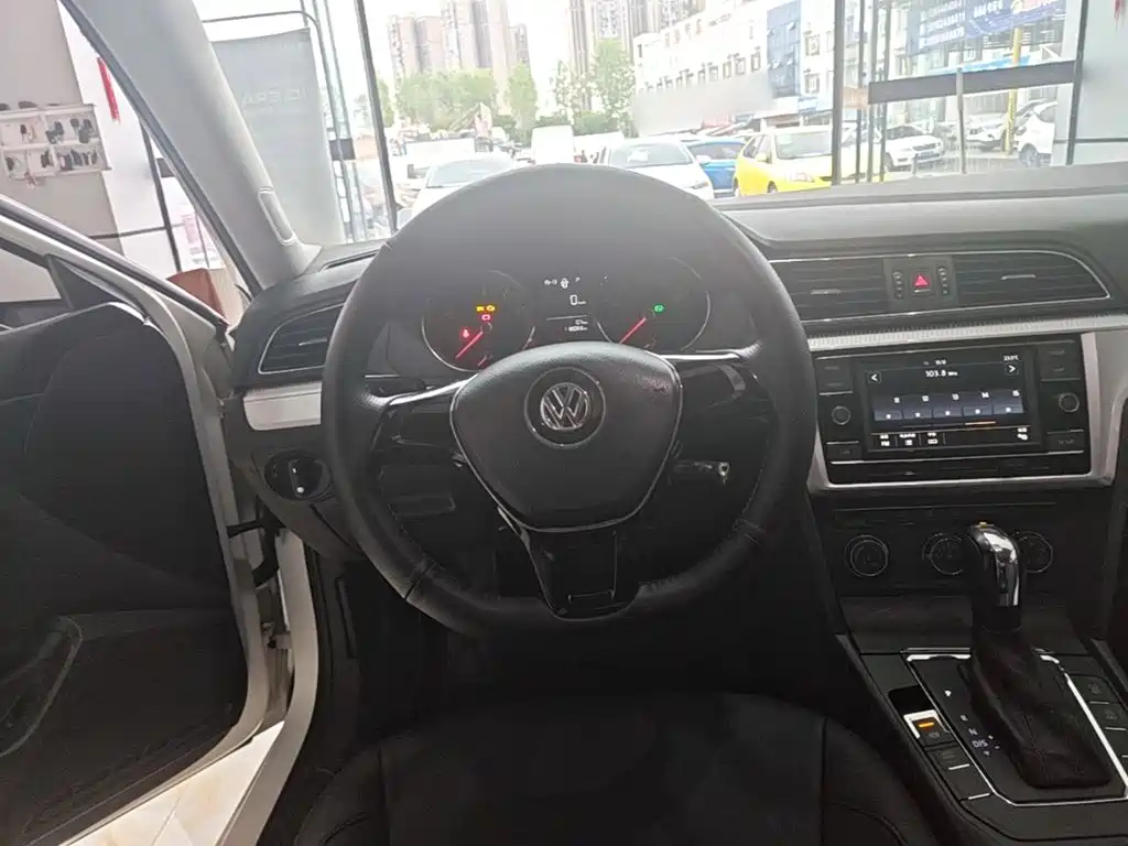 Volkswagen Lamando — миниатюра 11