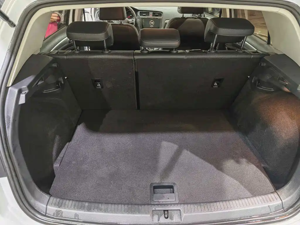 Volkswagen Golf — миниатюра 12