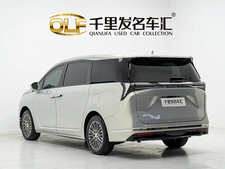 Buick GL8 2024 6 мест