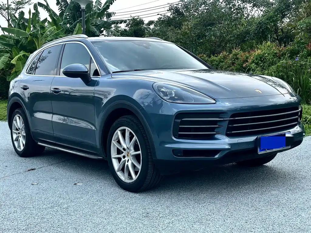 Porsche Cayenne — миниатюра 3